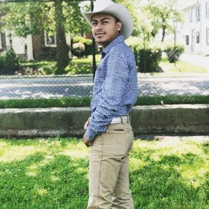 Meet your Posher, Benii